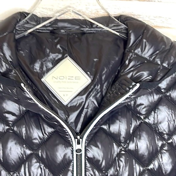 Noize l Black Samira Lightweight Short Length Puffer Hood Jacket Like New! Small - Picture 5 of 11